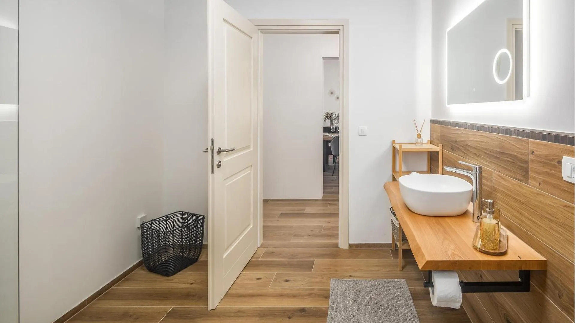 Holiday home Gorgeous Home In Rojci With Kitchen Kastelir