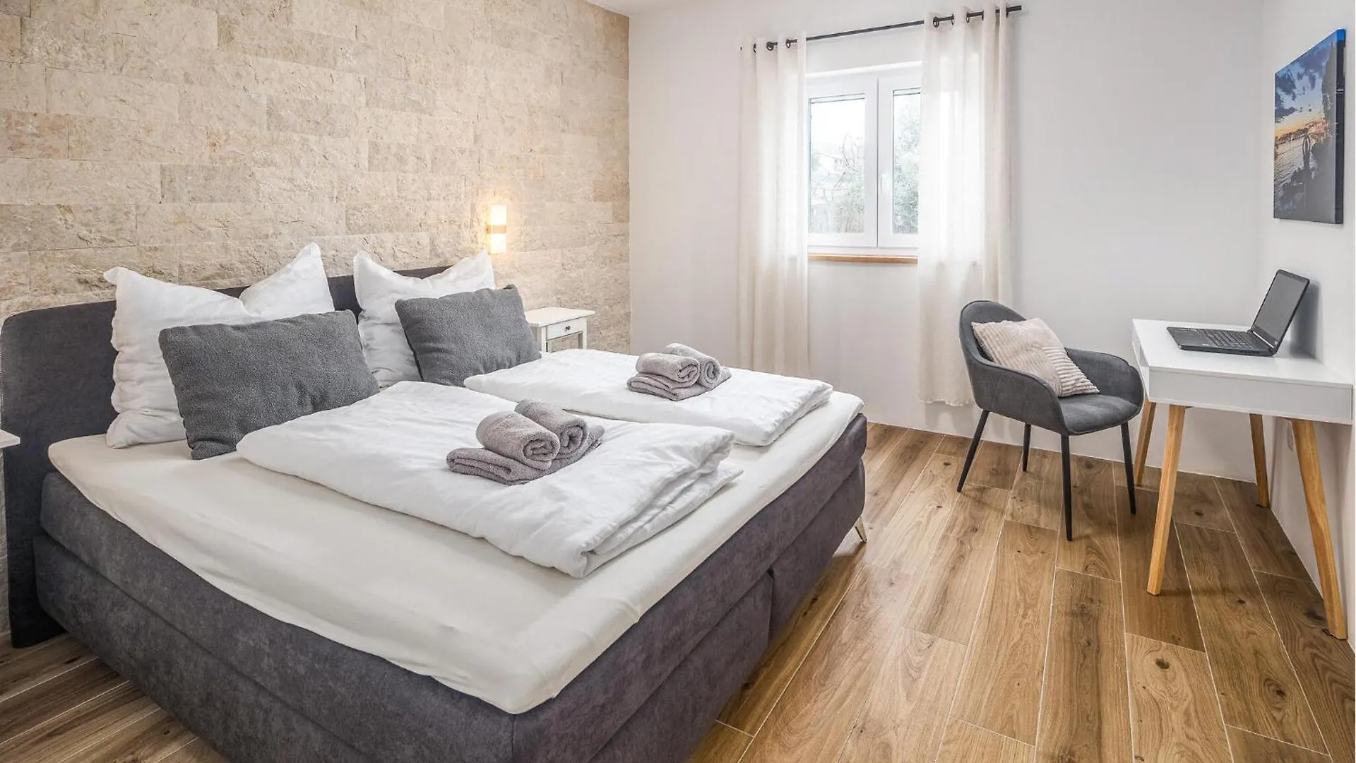 Gorgeous Home In Rojci With Kitchen Kastelir