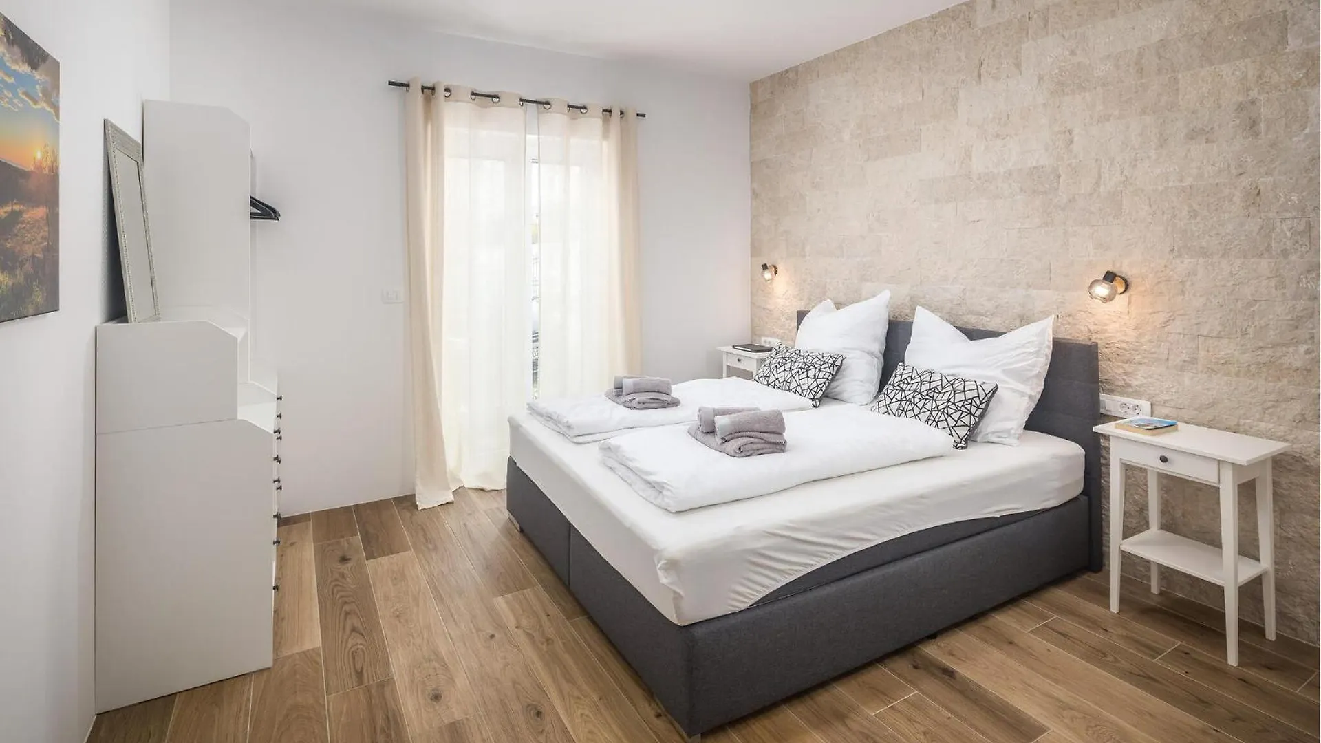 Gorgeous Home In Rojci With Kitchen Kastelir Croatia