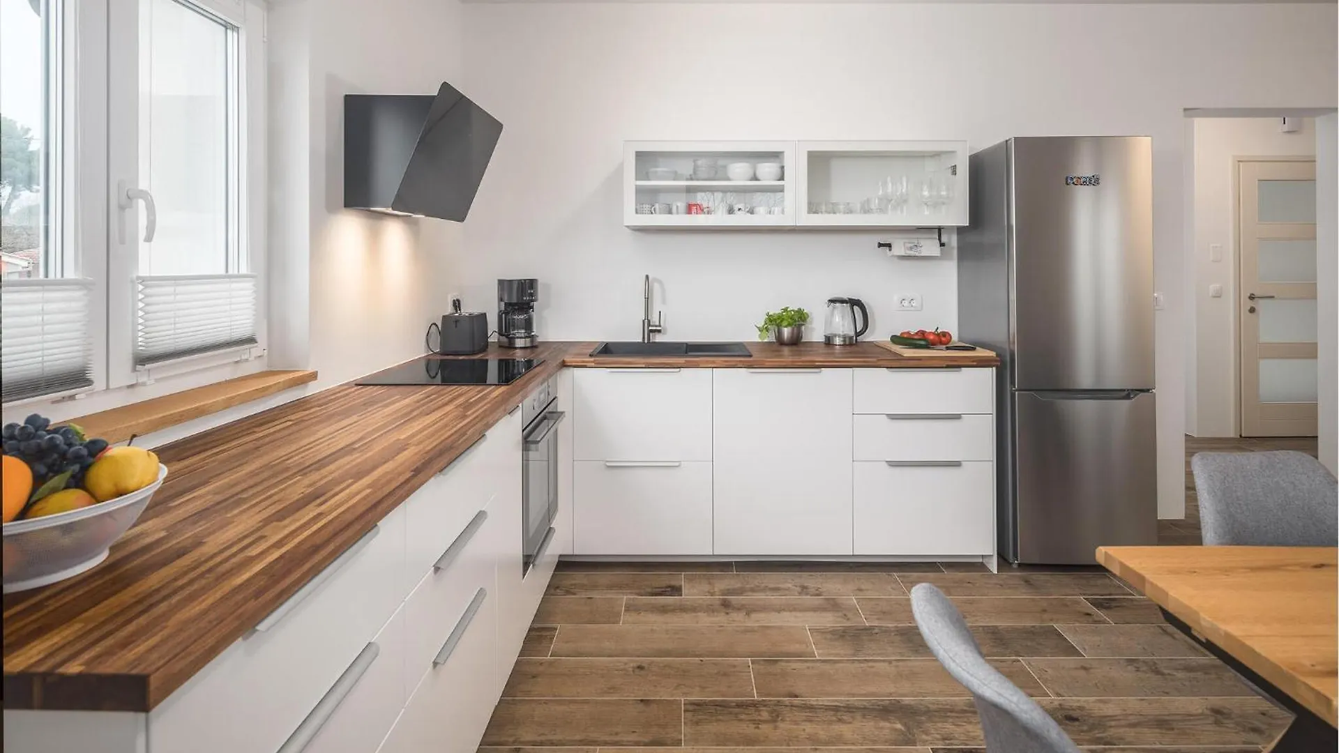 Gorgeous Home In Rojci With Kitchen Kastelir Holiday home